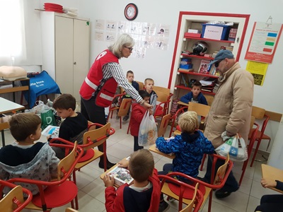 Mali humanitarci – posjet Crvenom križu - slika broj: 7