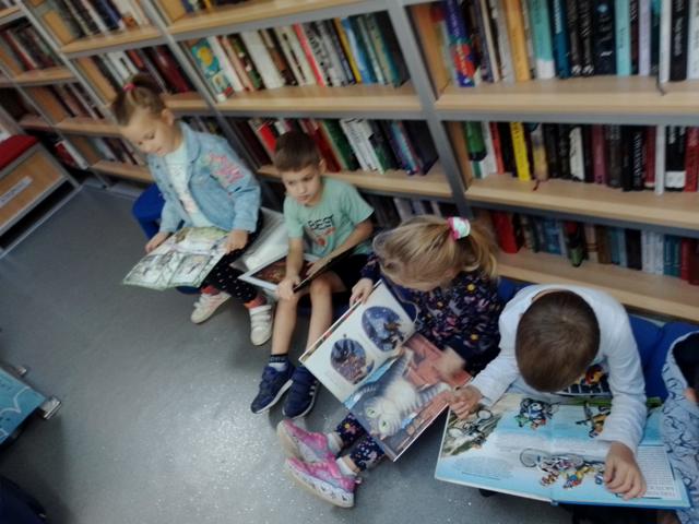 BIBLIOBUS U POSJETU ŽIREKIMA - slika broj: 1