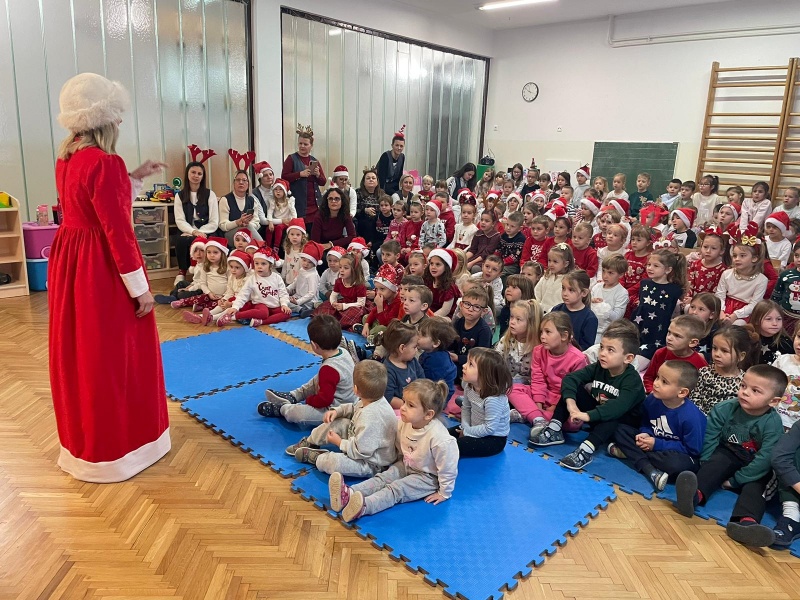 BOŽIĆNA PRIREDBA U TOMAŠEVIĆEVOJ - slika broj: 9