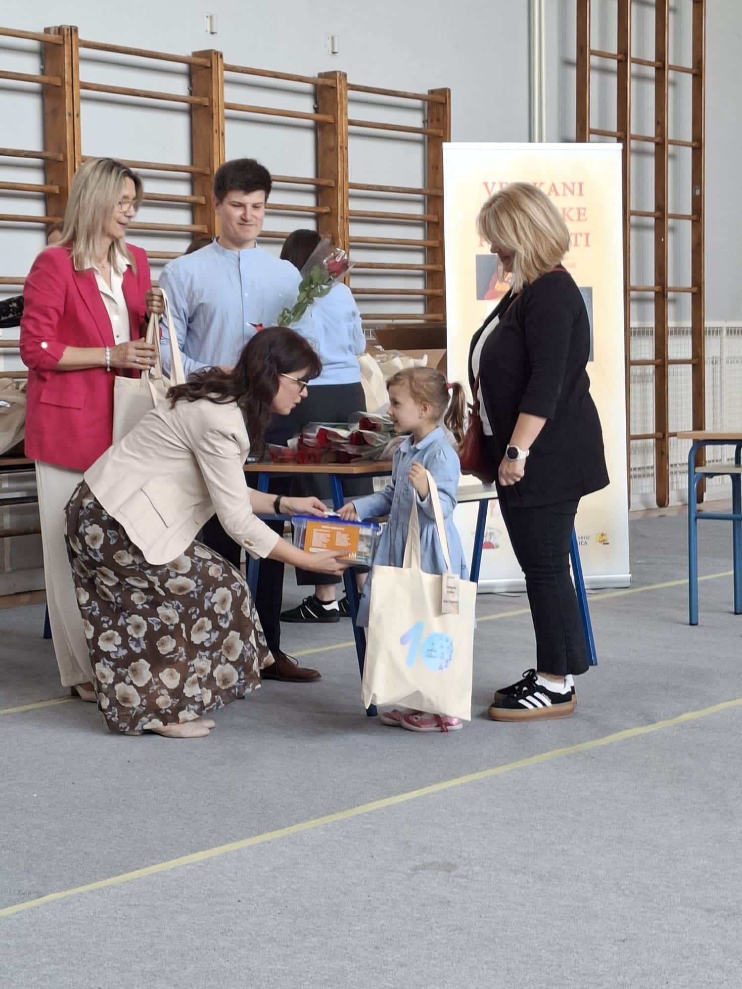 DORA IZ „MAŠNICA“ OSVOJILA 2.MJESTO NA DRŽAVNOM LIKOVNOM NATJEČAJU - slika broj: 5