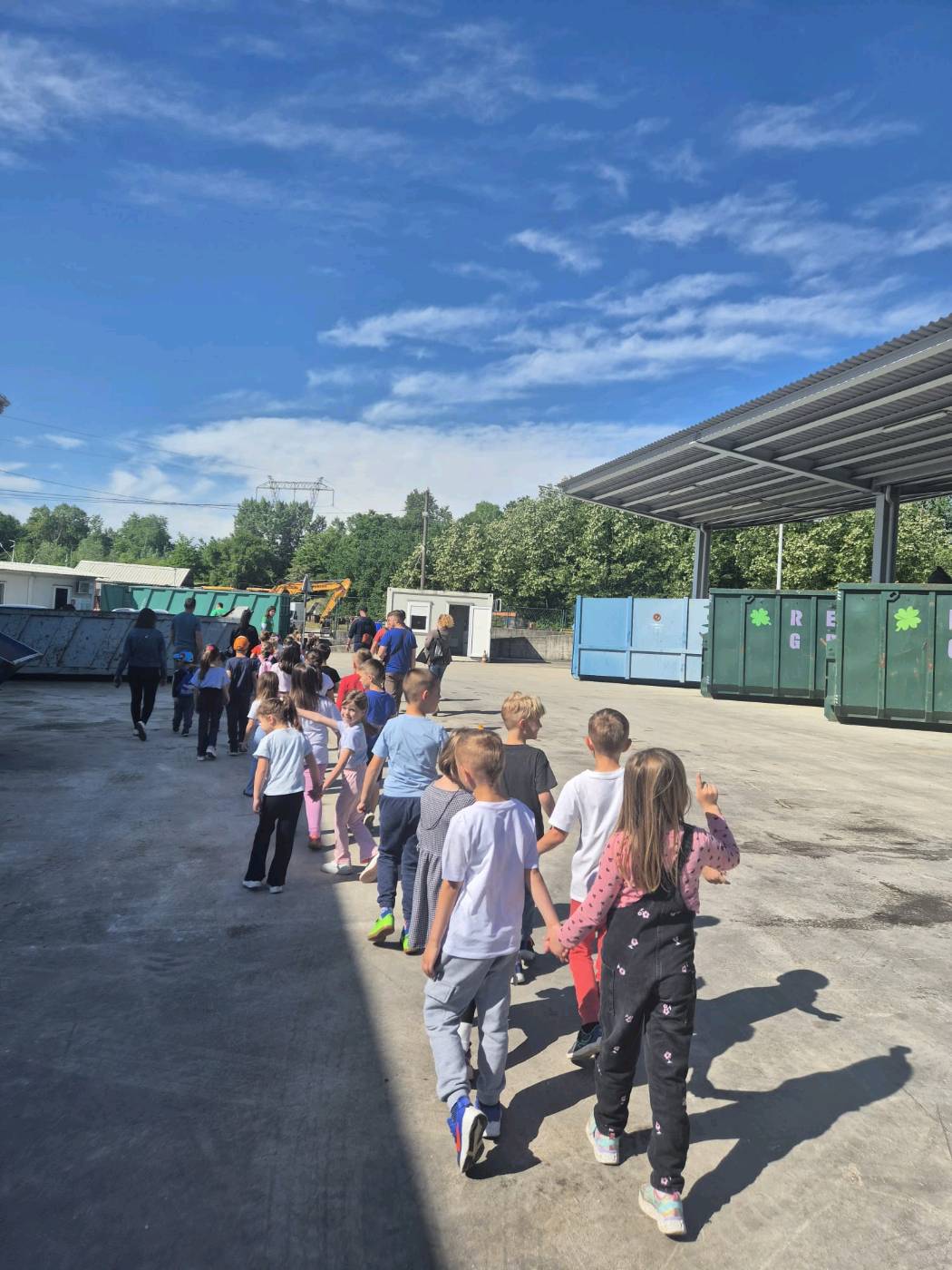 Žireki u posjeti reciklažnom dvorištu u Mraclinu - slika broj: 2